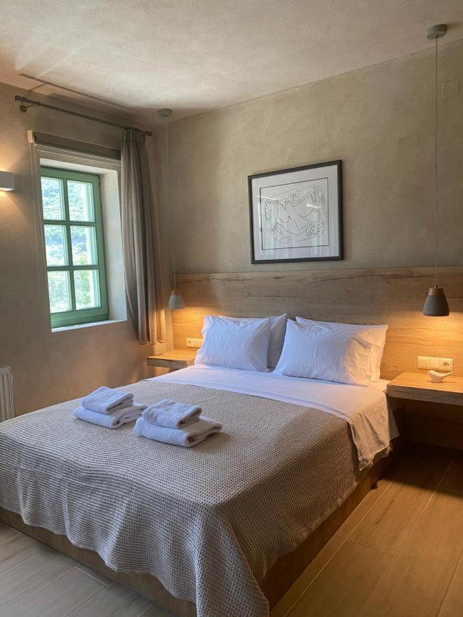 Aristi Boutique Stonehouse With Attic Apartment Екстериор снимка