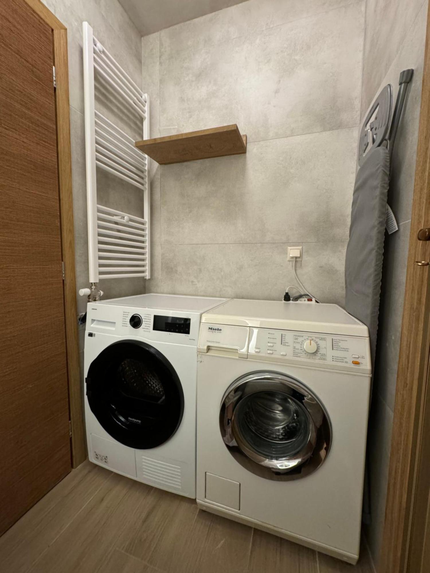 Aristi Boutique Stonehouse With Attic Apartment Екстериор снимка